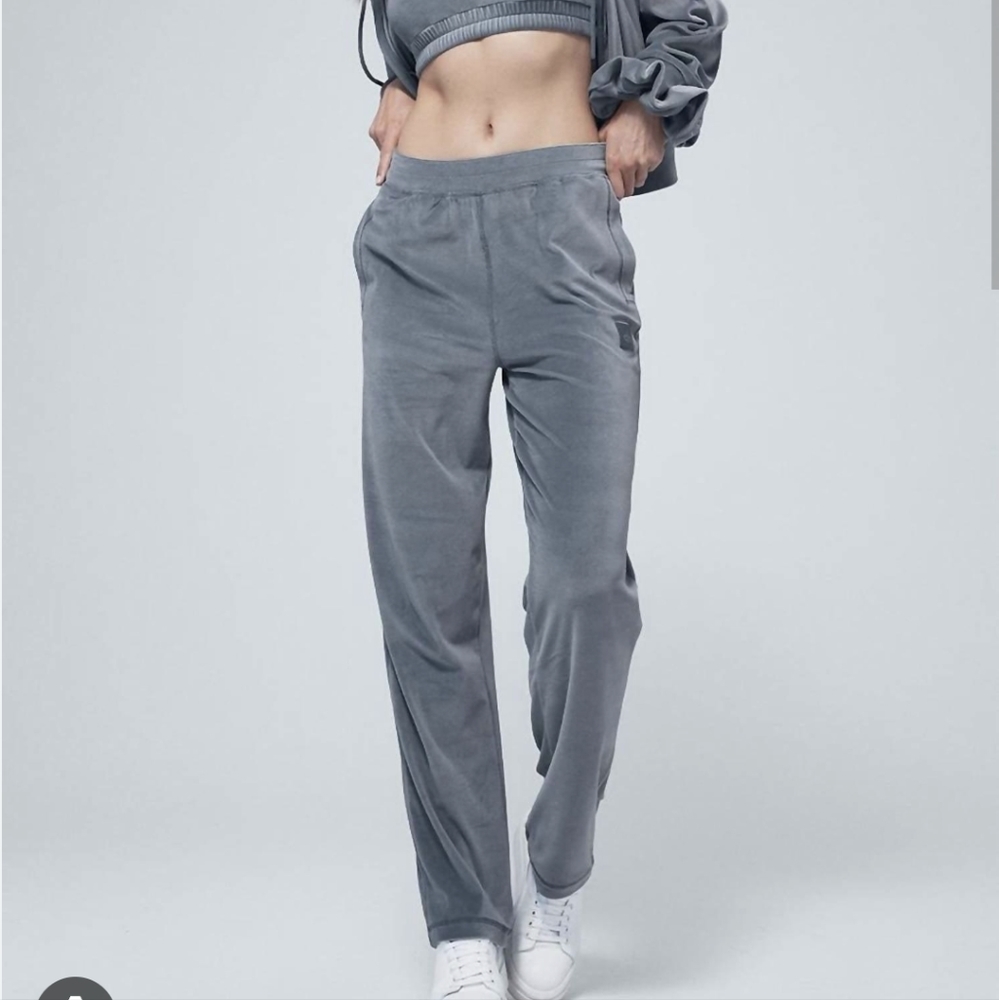Alo Yoga Velour High-Waist Glimmer Wide Leg Pants (Size S)